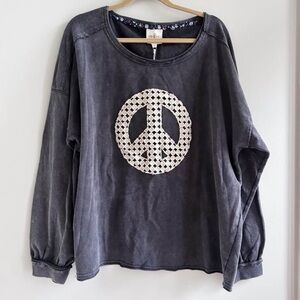 NEW Umgee Embroidered Appliqué Mineral Wash Sweatshirt Gray 1X